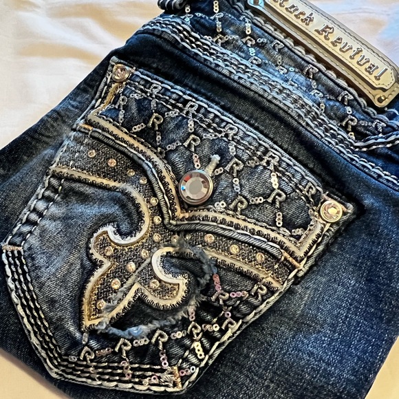 ROCK REVIVAL CYRUS EASY STRAIGHT JEANS - Picture 1 of 10